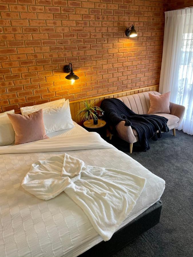 Golden River Motor Inn Moama Exterior foto