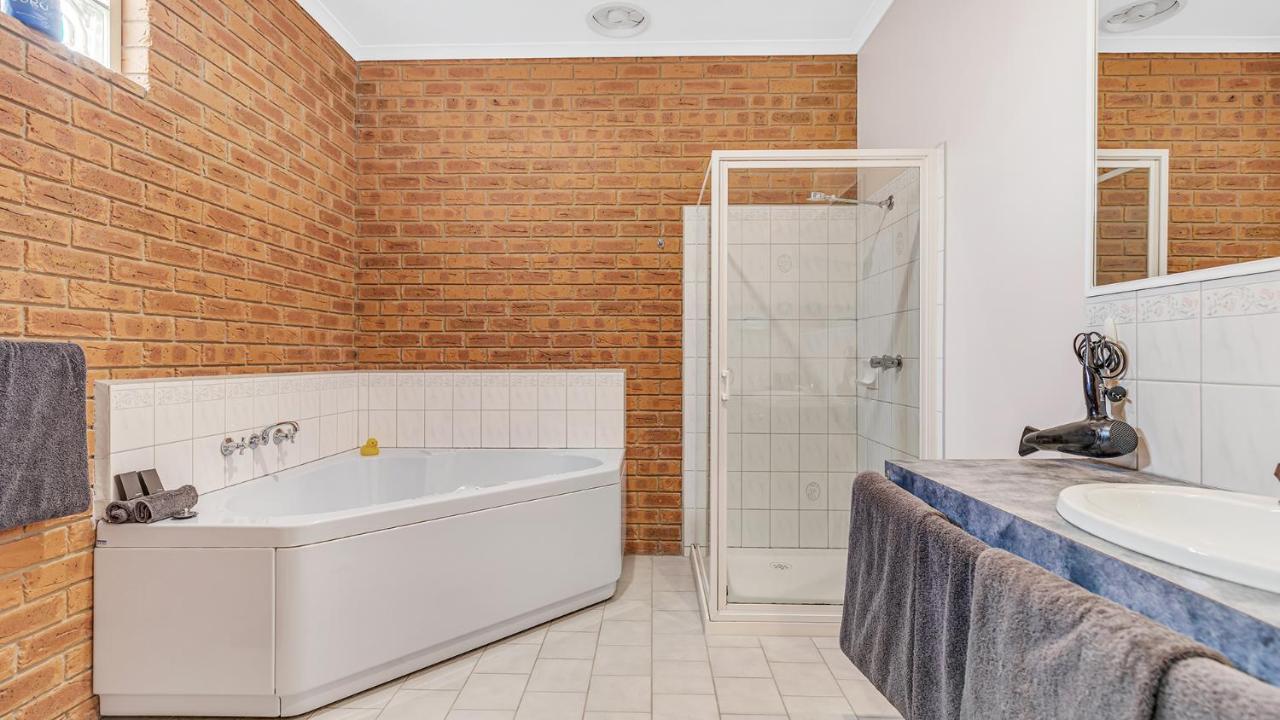 Golden River Motor Inn Moama Exterior foto